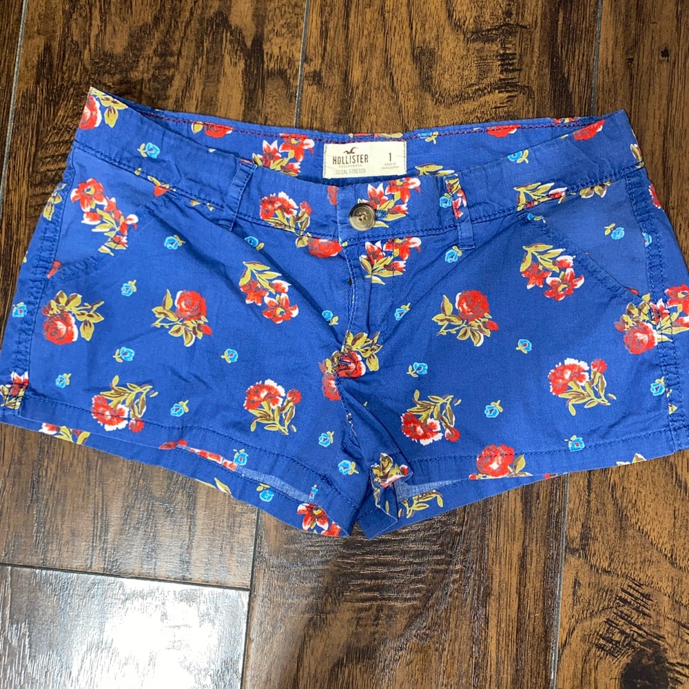 Hollister Blue Floral SoCal Stretch Shorts Size 1